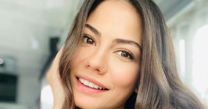Demet Özdemir, yıllar önce dans ettiği o fotosuyla 8 Mart Dünya Kadınlar Günü’nü böyle kutladı…
