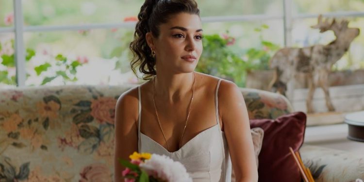 Hande Erçel gerçeği açıkladı: Öyle bir teklif yok!