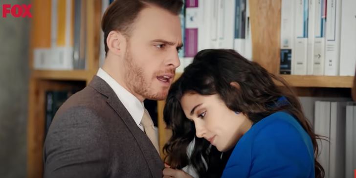 Kerem Bürsin herkese mütevazilik dersi veriyor, hayranlarının gözünde büyüyor! 1