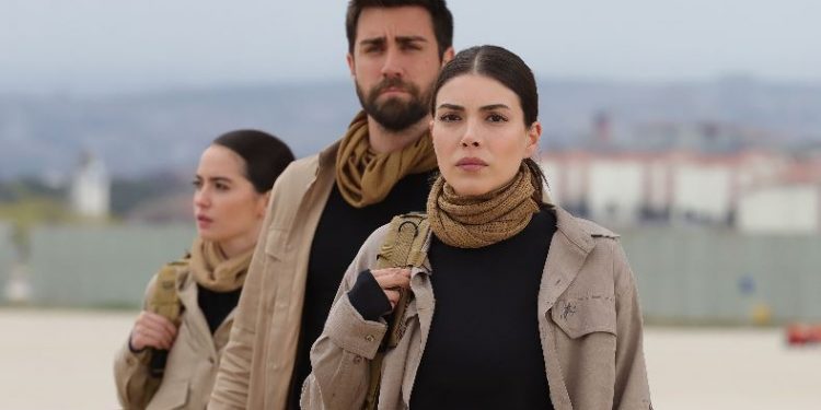 ‘Teşkilat’ dizisinin setinden ilk selfie geldi! İzleyici heyecanlandı!