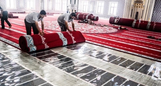 Ölçüden Döşemeye: Cami Halısı Uygulamasında Hatasız Sürecin Önemi